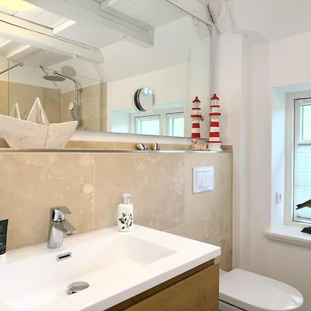 Apartment Reetkate Am Deich 1 *